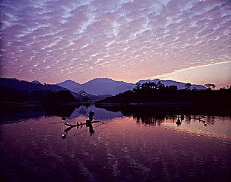 不到两年 万代南梦宫传说手游《罪纹传说》将关服